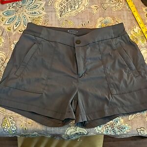 Athleta Women's Textured Trekkie or Brooklyn gray shorts size  12